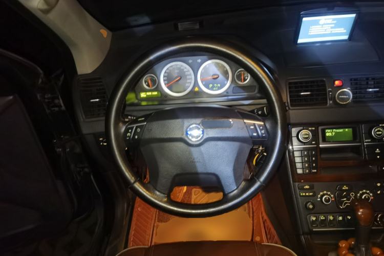 Used Volvo XC90 2011 2.5T Nordic Executive Edition Steering Wheel