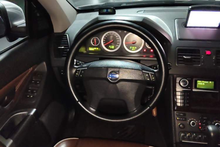 Used Volvo XC90 2011 2.5T Nordic Executive Edition Steering Wheel