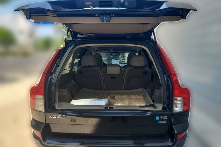 Used Volvo XC90 2011 2.5T AWD Trunk