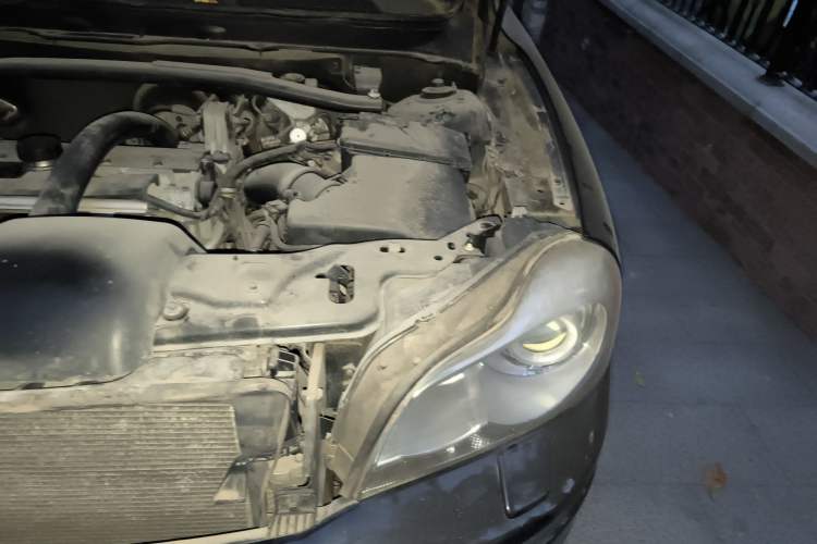 Used Volvo XC90 2011 2.5T Nordic-style Sport Edition Engine Bay Left