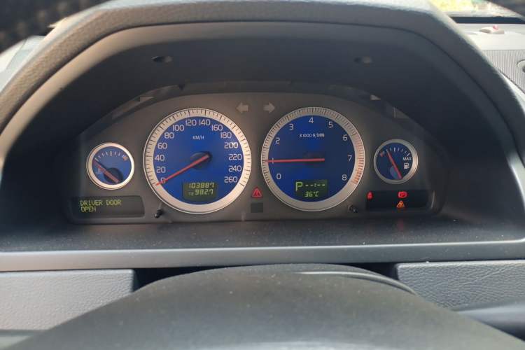 Used Volvo XC90 2011 2.5T Nordic-style Sport Edition Instrument Cluster