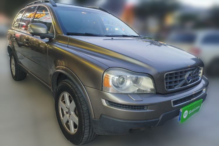 Used Volvo XC90 2011 2.5T AWD Front Right 45 Deg