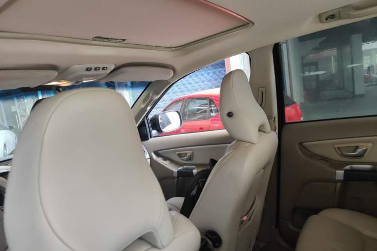 Used Volvo XC90 2011 2.5T Nordic Luxury Edition Headliner