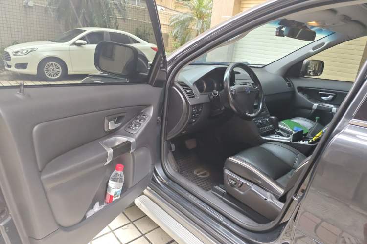 Used Volvo XC90 2011 2.5T R-Design Driver Seat