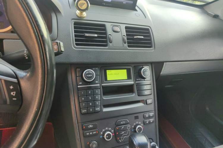 Used Volvo XC90 2012 Revised Version 2.5T Luxury Edition Audio And AC Panel