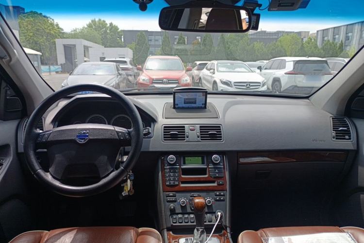 Used Volvo XC90 2012 2.5T Nordic Executive Edition Center Console