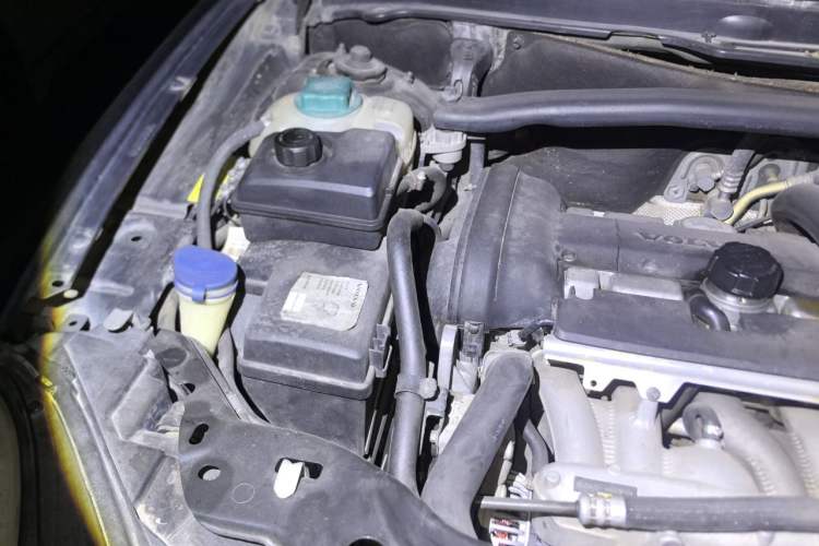 Used Volvo XC90 2012 2.5T Nordic Luxury Edition Engine Bay Right