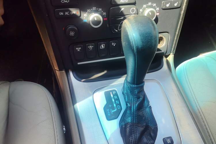 Used Volvo XC90 2012 2.5T Nordic Luxury Edition Gear Lever