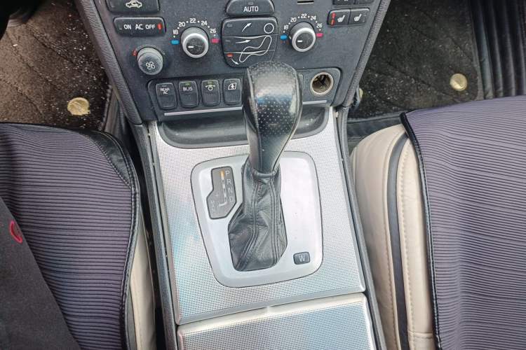 Used Volvo XC90 2012 3.2 Nordic Style Sport Edition Gear Lever