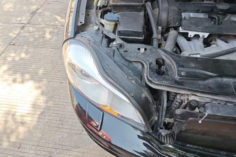 Used Volvo XC90 2012 Revised Version 2.5T Luxury Edition Right Front Headlight