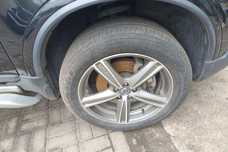 Used Volvo XC90 2012 3.2 Nordic Style Sport Edition Right Front Wheel Hub