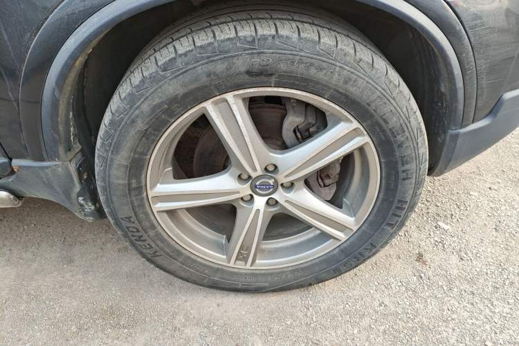 Used Volvo XC90 2012 Revised Version 2.5T Executive Edition Right Front Wheel Hub