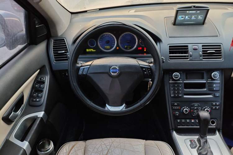 Used Volvo XC90 2012 Revised Version 2.5T Executive Edition Steering Wheel