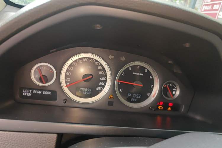 Used Volvo XC90 2012 Revised Version 2.5T Luxury Edition Instrument Cluster