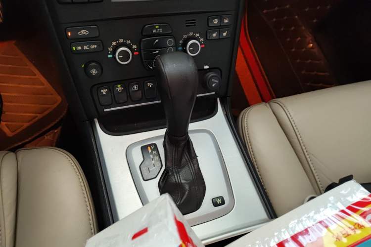 Used Volvo XC90 2012 2.5T Nordic Luxury Edition Gear Lever