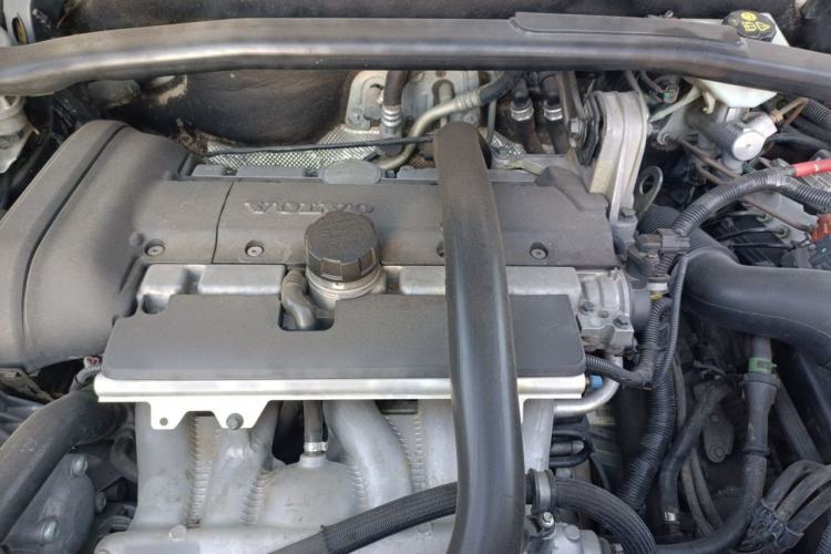 Used Volvo XC90 2012 Revised Version 2.5T Luxury Edition Engine Bay