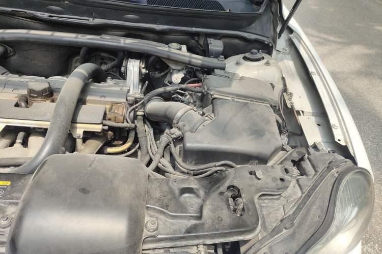 Used Volvo XC90 2012 Revised Version 2.5T Luxury Edition Engine Bay Left