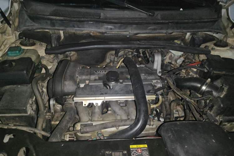 Used Volvo XC90 2012 Revised Version 2.5T Executive Edition Engine Bay
