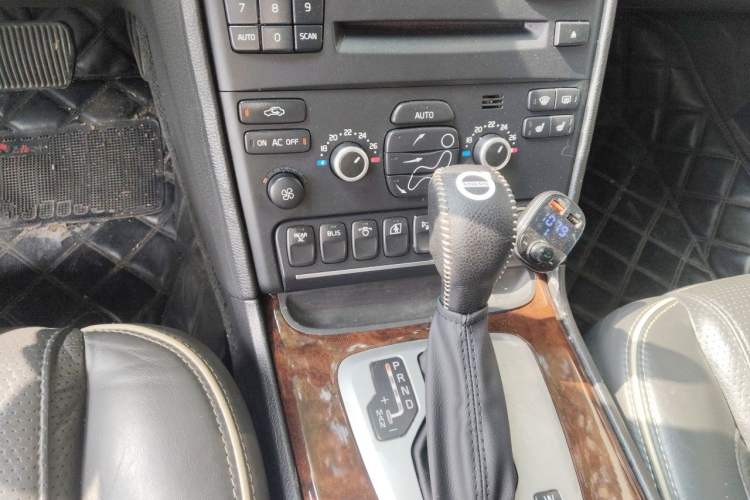Used Volvo XC90 2012 Revised Version 2.5T Executive Edition Gear Lever
