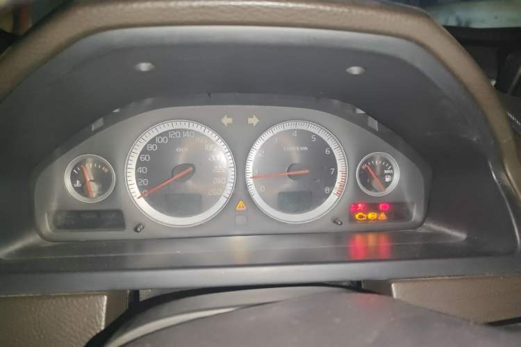 Used Volvo XC90 2012 Revised Version 2.5T Executive Edition Instrument Cluster