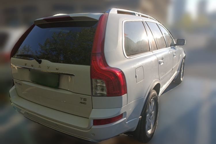 Used Volvo XC90 2012 Revised Version 2.5T Luxury Edition Rear Right 45 Deg