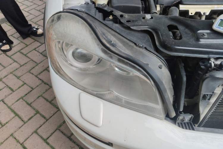 Used Volvo XC90 2012 Revised Version 2.5T Executive Edition Right Front Headlight