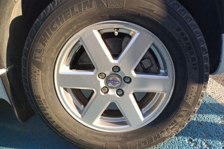 Used Volvo XC90 2012 Revised Version 2.5T Luxury Edition Right Front Wheel Hub