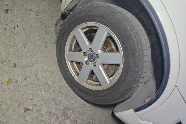 Used Volvo XC90 2012 Revised Version 2.5T Executive Edition Right Front Wheel Hub