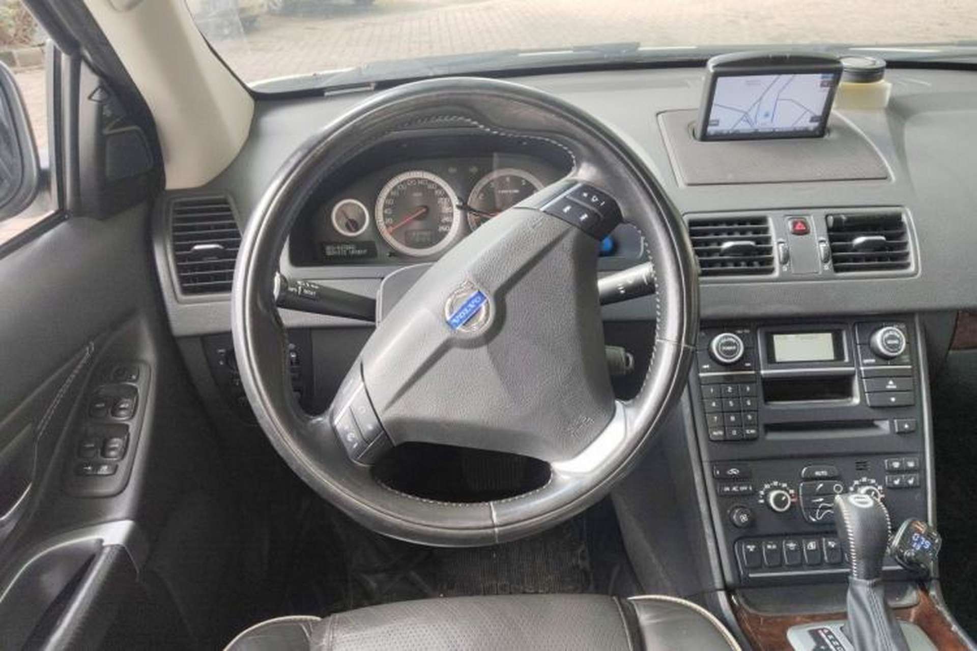Used Volvo XC90 2012 Revised Version 2.5T Executive Edition Steering Wheel