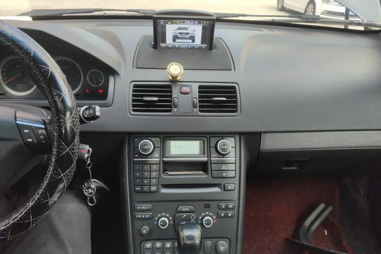 Used Volvo XC90 2013 2.5T T5 Luxury Upgrade Edition Audio And AC Panel