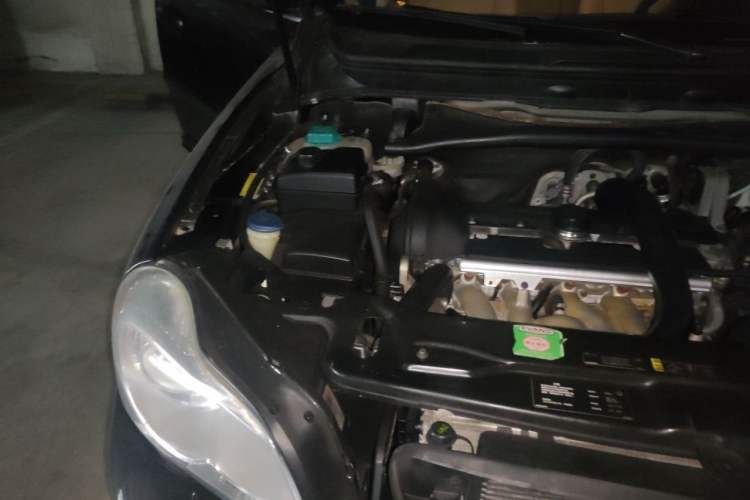 Used Volvo XC90 2013 2.5T T5 Luxury Edition Engine Bay Right