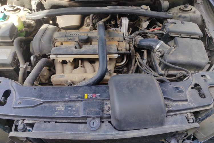 Used Volvo XC90 2013 2.5T T5 Executive Upgrade Edition Engine Bay
