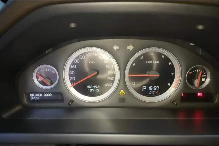 Used Volvo XC90 2013 2.5T T5 Luxury Upgrade Edition Instrument Cluster