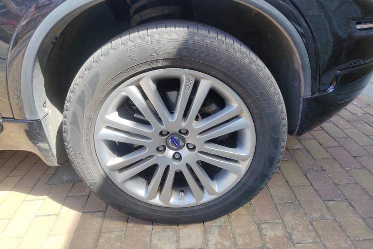 Used Volvo XC90 2013 2.5T T5 Executive Upgrade Edition Right Front Wheel Hub