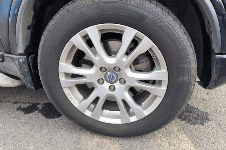 Used Volvo XC90 2013 2.5T T5 Luxury Upgrade Edition Right Front Wheel Hub