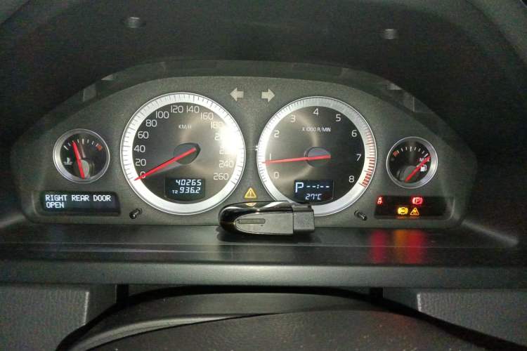 Used Volvo XC90 2013 2.5T T5 Luxury Upgrade Edition Instrument Cluster