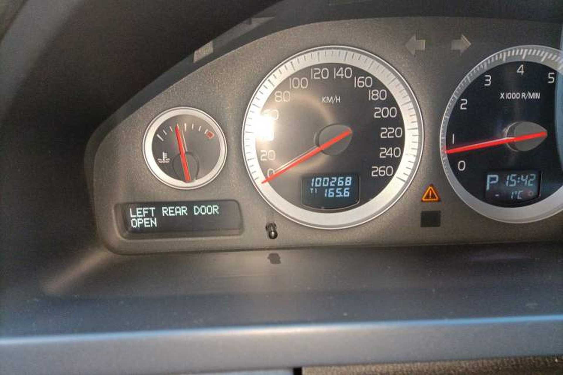 Used Volvo XC90 2013 2.5T T5 Executive Upgrade Edition Odometer Close Up