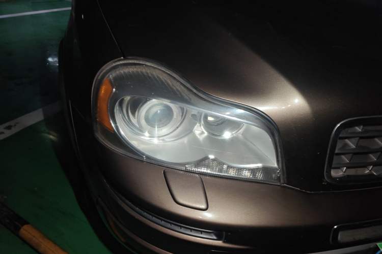 Used Volvo XC90 2013 2.5T T5 Luxury Upgrade Edition Right Front Headlight