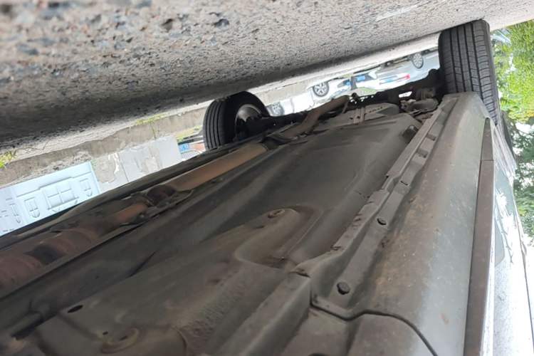 Used Volvo XC90 2013 2.5T T5 Luxury Edition Right Side Sill