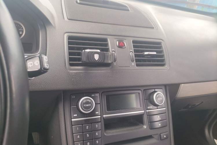 Used Volvo XC90 2013 2.5T T5 Luxury Edition Audio And AC Panel