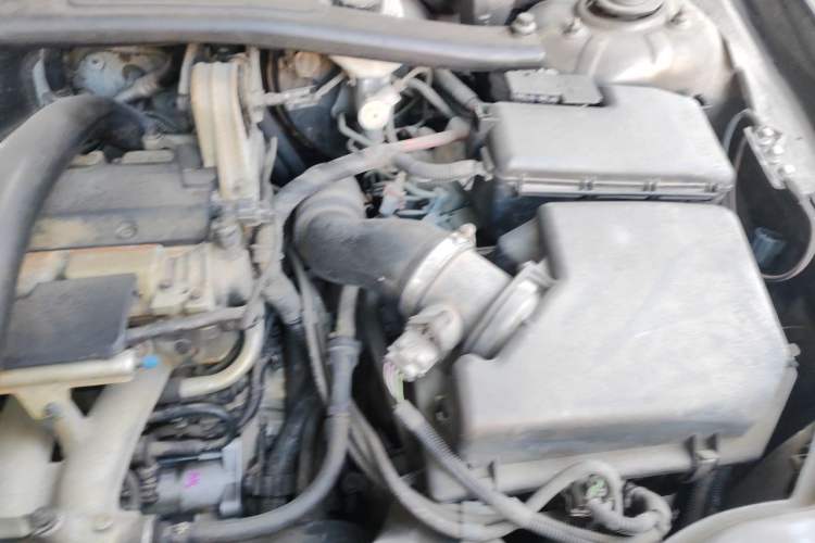 Used Volvo XC90 2013 2.5T T5 Luxury Upgrade Edition Engine Bay Left