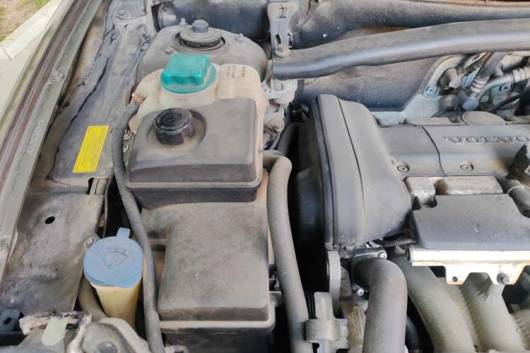 Used Volvo XC90 2013 2.5T T5 Luxury Upgrade Edition Engine Bay Right