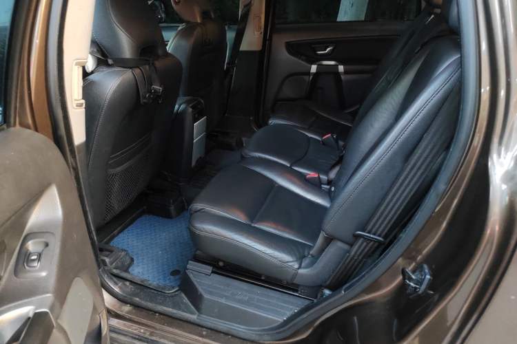 Used Volvo XC90 2013 2.5T T5 Luxury Upgrade Edition Left Rear Seat
