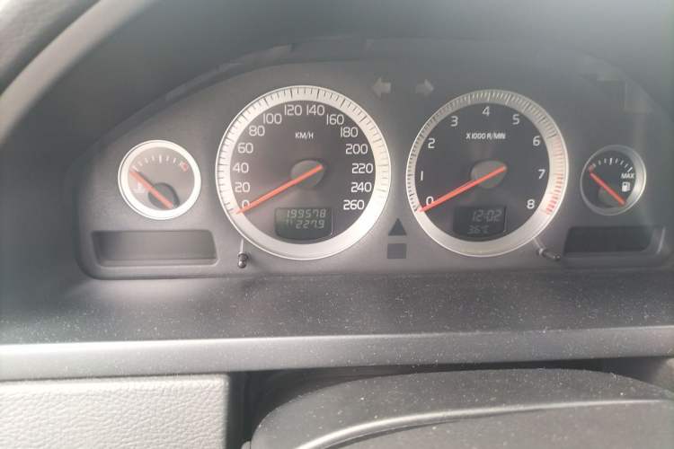Used Volvo XC90 2013 2.5T T5 Luxury Edition Odometer Close Up