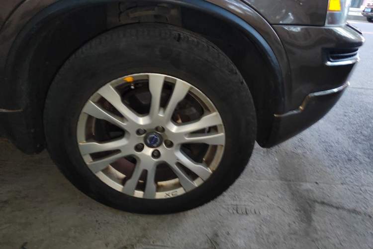 Used Volvo XC90 2013 2.5T T5 Luxury Upgrade Edition Right Front Wheel Hub