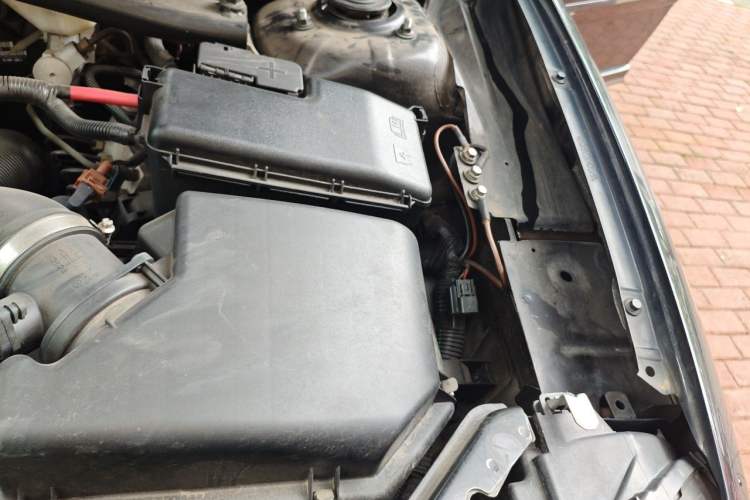 Used Volvo XC90 2013 2.5T T5 Luxury Edition Engine Bay Left