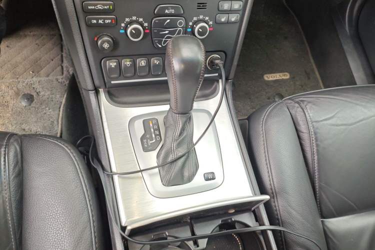 Used Volvo XC90 2013 2.5T T5 Luxury Edition Gear Lever
