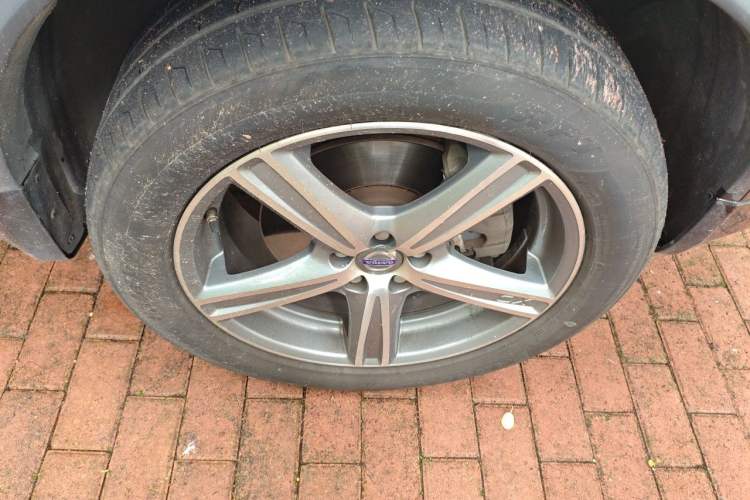 Used Volvo XC90 2013 2.5T T5 Luxury Edition Right Front Wheel Hub