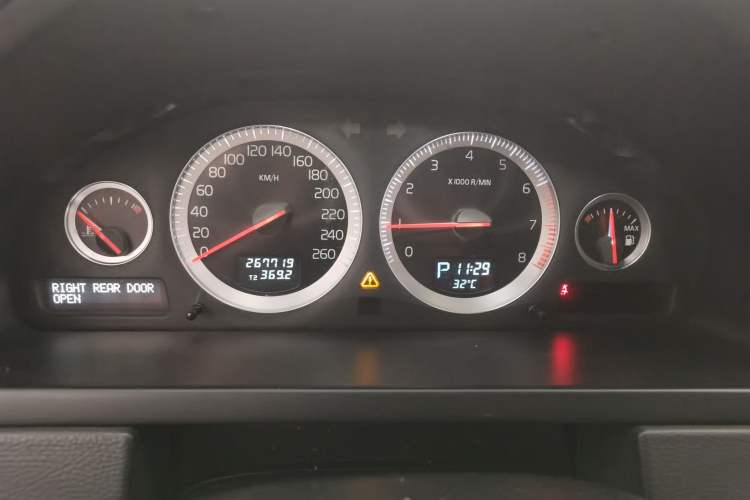 Used Volvo XC90 2013 2.5T T5 Luxury Upgrade Edition Instrument Cluster
