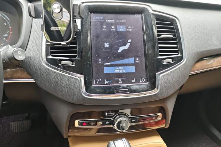 Used Volvo XC90 2015 T6 Zhiya Edition 7-seater Audio And AC Panel